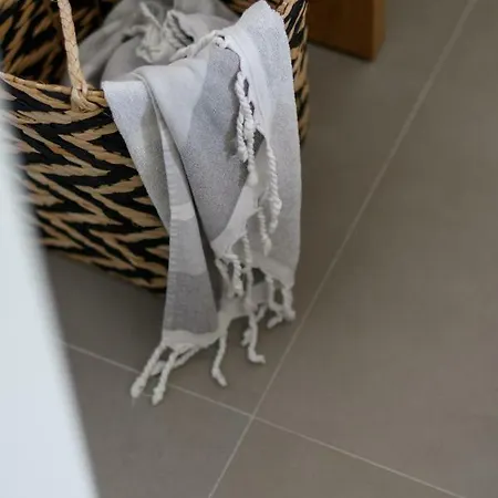 Willa Samsara Private